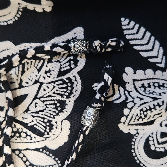 American Eagle Joggers - Picture 3 of 3